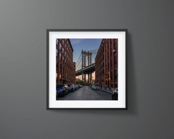 Framed-New-York-City-Print-Manhattan-Bridge-DUMBO-black-frame Framed print of the Manhattan Bridge in DUMBO